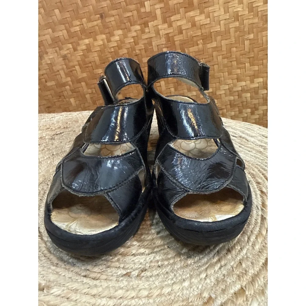 Fly London Yown Black Patent Leather Wedge Sandals Strappy Platform EU 38 US 8.5